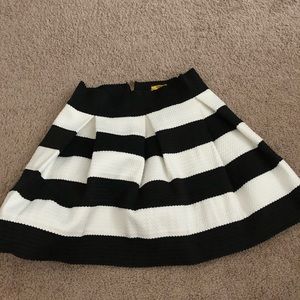 Never worn Black and White Striped skirt